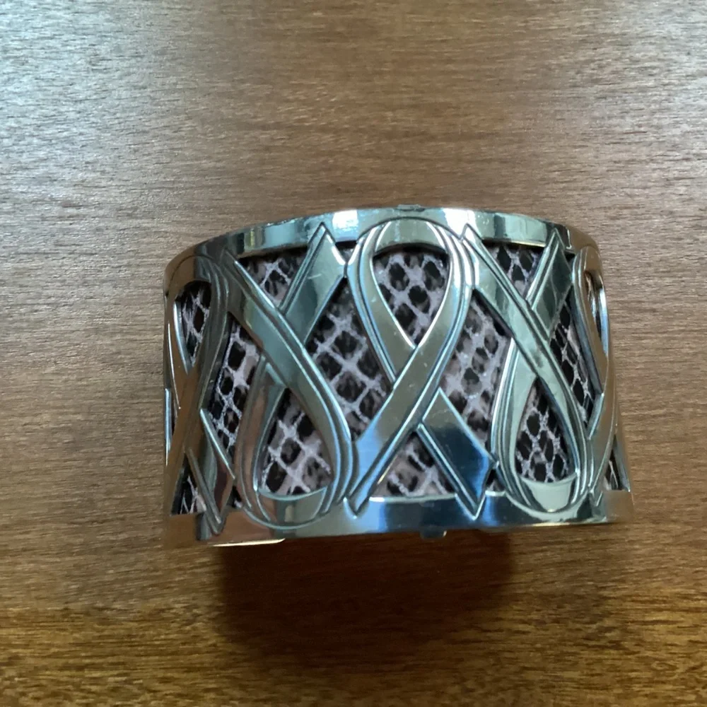 Brighton Silver-tone Bangle Bracelet Weighs 51 g